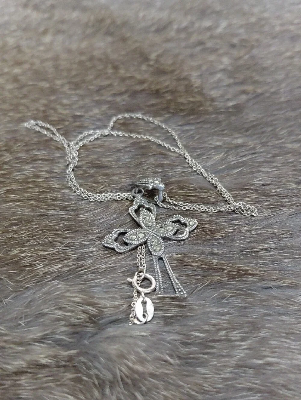 N/A stylish silver